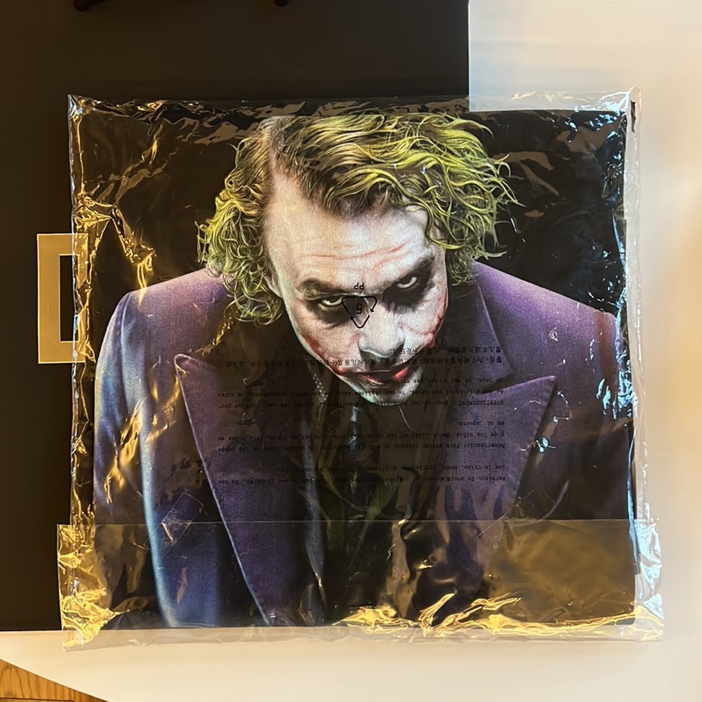 BATMAN X KITH JOKER Tee in BLACK 🦇💜♣️ Mens Size Large NWT 🏷️ - Picture 7 of 10